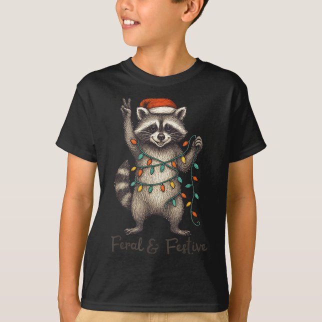 Funny Feral And Festive Raccoon Santa Hat Retro Ch T-Shirt (Vorderseite)