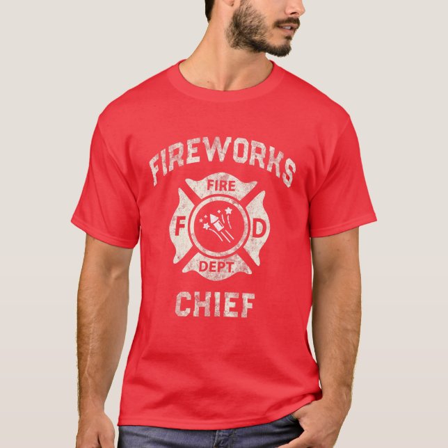 Funny FIREWORKS CHIEF Firefighter America Fire Cap T-Shirt (Vorderseite)