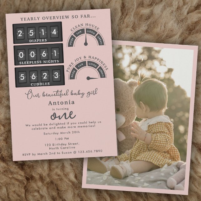 Funny First Birthday Baby Girl Cute Stats Photo Einladung (Funny First Birthday Baby Girl Cute Stats Photo Invitation)