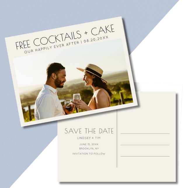 Funny Free Cocktails Cake Wedding Save the Date Ankündigungspostkarte (Funny Free Cocktails Cake Wedding Save the Date Announcement Postcard)