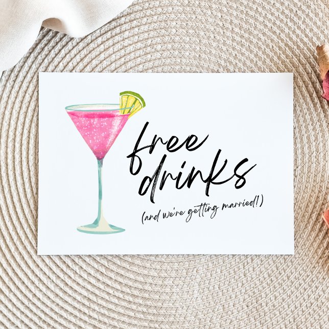 Funny Free Drinks Budget Hochzeit retten das Datum Ankündigungspostkarte (Von Creator hochgeladen)
