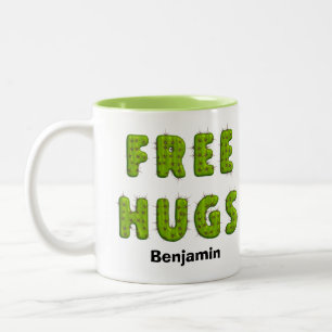 Funny free hugs cactus typography Spaß Zweifarbige Tasse