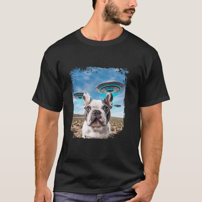 Funny French Bulldog Dog Selfie mit Alien UFOs T-Shirt (Vorderseite)