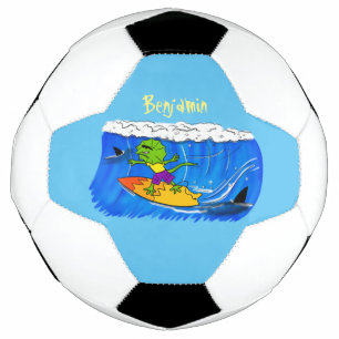 Funny frilled Halslizard Surfing Cartoon Fußball