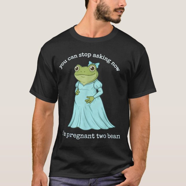 Funny Frog Pregnancy Announcement Medieval Pregnan T-Shirt (Vorderseite)
