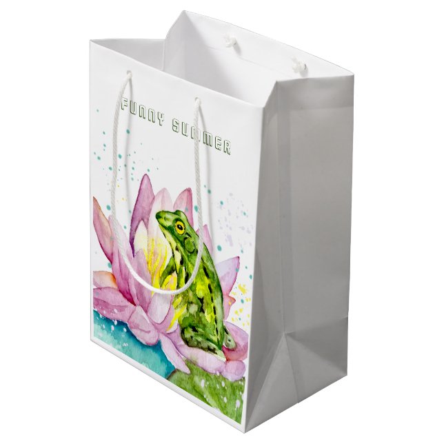 Funny Frosch auf einem Lotus Mittlere Geschenktüte (Rückseite Schrägansicht)