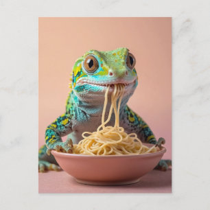 Funny Gecko Eating Spaghetti Postkarte