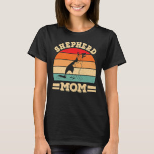 Funny German Shepherd Mama Print Dog Vintag Retro T-Shirt