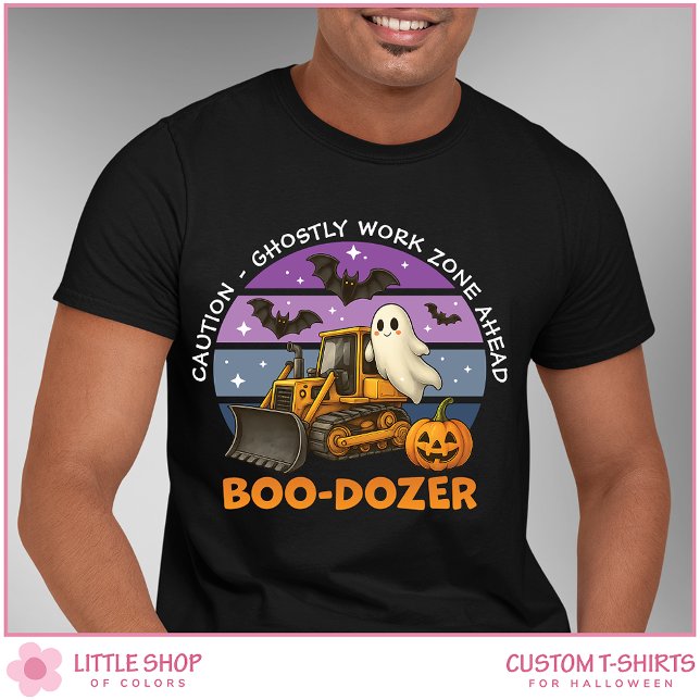 Funny Ghost Bulldozer Anpassbare Halloween T-Shirt (Von Creator hochgeladen)