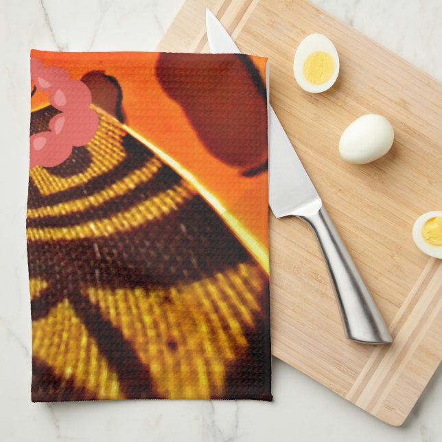 Funny Giraffe: Ein kaleidoskopischer afrikanischer Küchentuch (Viertel Falte)