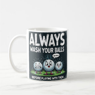 Funny Golf wackelt vor dem Spielen Kaffeetasse