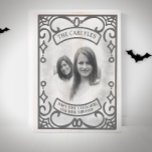 Funny Gothic Halloween Kitchen Holzkisten Schild<br><div class="desc">Viele haben hier gegessen,  wenige haben überlebt! Dieses Foto ist der perfekte Zuhause-Akzent für Ihre Küche an diesem Halloween!</div>