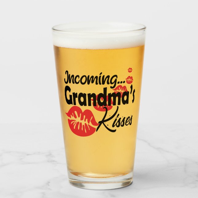 Funny Grandma Kisses Glas (Vorne (Gefüllt))