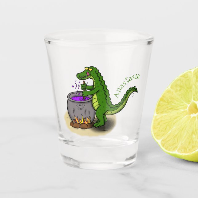 Funny Green Alligator Koch Cartoon Schnapsglas (Vorderseite)