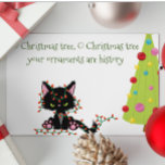 Funny Grumpy Cat O Christmas Tree Feiertagskarte<br><div class="desc">Dieses Design kann in dem Bereich personalisiert werden, der durch das Ändern des Fotos und/oder Textes zur Verfügung gestellt wird. Oder Sie können es anpassen, indem Sie den Mausklick auswählen, um weitere Optionen anzupassen, um die Farbe des Hintergrunds zu löschen oder zu ändern, Text hinzuzufügen, die Textfarbe oder den Stil...</div>