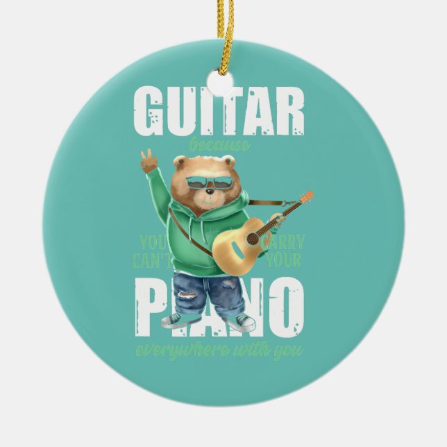 Funny Guitar Bear, weil man kein Klavier tragen ka Keramik Ornament (Vorne)