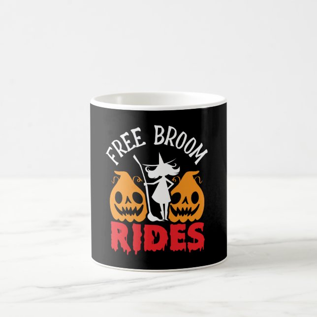 Funny Halloween Free Broom Rides Hexenkürbis Kaffeetasse (Mittel)