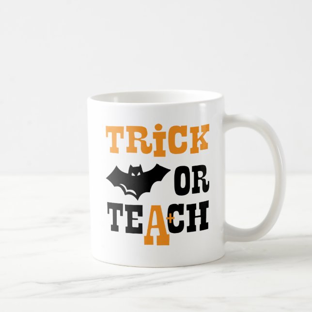 Funny Halloween Teacher Geschenk Spooky Bat School Kaffeetasse (Rechts)