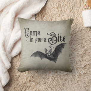 Funny Halloween Vampire Bat Kommen Sie zum Biss Kissen