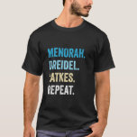 Funny Hanukkah Menorah Dreidel Latkes Wiederholung T-Shirt<br><div class="desc">Funny Hanukkah Menorah Dreidel Latkes Wiederholung jüdischen Chanukah Long Sleeve T Shirt</div>