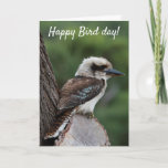 Funny Happy Bird Day Birthday Kookaburra Australie Karte<br><div class="desc">Wünschen Sie jemanden einen fantastischen Geburtstag mit dieser lustigen Vogel-Tageskarte mit dem schönen lachenden Kookaburra-Vogel aus Australien! Du wirst sicher sein, ihren Tag zu verbringen und sie zu einem guten Lachen! Die lachende Kookaburra (Dacelo novaeguineae) lacht nicht wirklich, wenn sie ihren gewohnten Ruf macht. Das Käselchen des lachenden Kookaburra ist...</div>