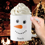 Funny Happy Face Snowman Christmas Hot Coco Latte Jumbo-Tasse<br><div class="desc">\ Tasse Personalisiert Funny Happy Gesicht Snowman Weihnachten Heiße Cocoa. Fügen Sie einfach einen Namen hinzu.</div>
