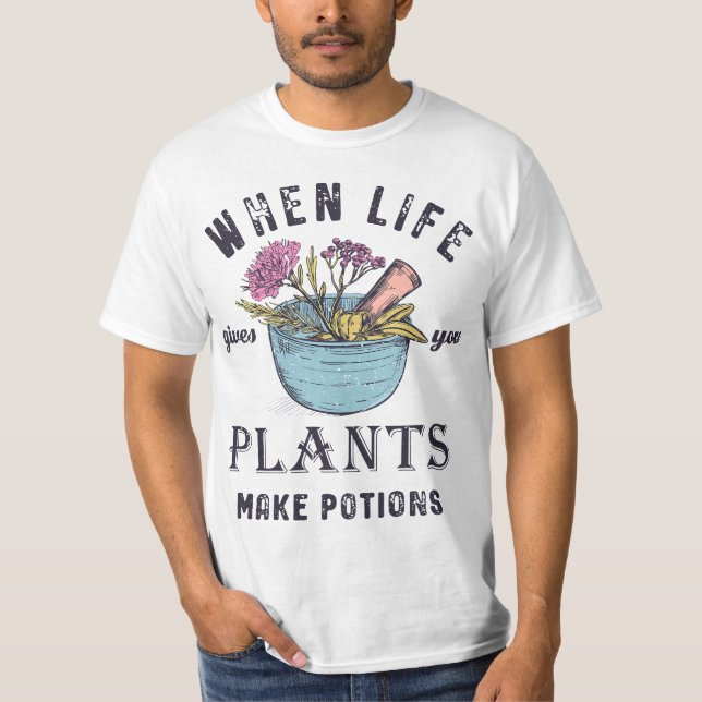 Funny Herbalist and Apothecarist Puns Make Potions T-Shirt (Vorderseite)