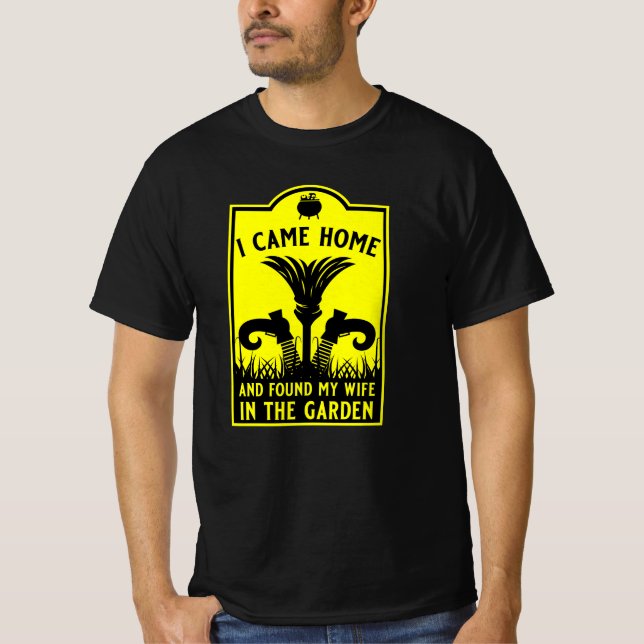 Funny Hexe Ehefrau T-Shirt (Vorderseite)
