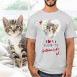 Funny I Liebe My Girlfriends Cat Custom Heart Foto T-Shirt<br><div class="desc">Wen Liebe du wirklich? Deine Freundin oder ihre Katze! Geben Sie Ihrem Freund diesen Valentinstag das perfekte Geschenk mit diesem lustigen Katzenliebhaber-Shirt! Ein Muss für jeden Katzenliebhaber, Katze Mama und Katzenpapa ! Eine lustige Drehung auf meiner Liebe My Girlfriend, dieses Shirt Zitat "I Liebe My Girlfriend's Cat" ... Personalisieren Sie...</div>