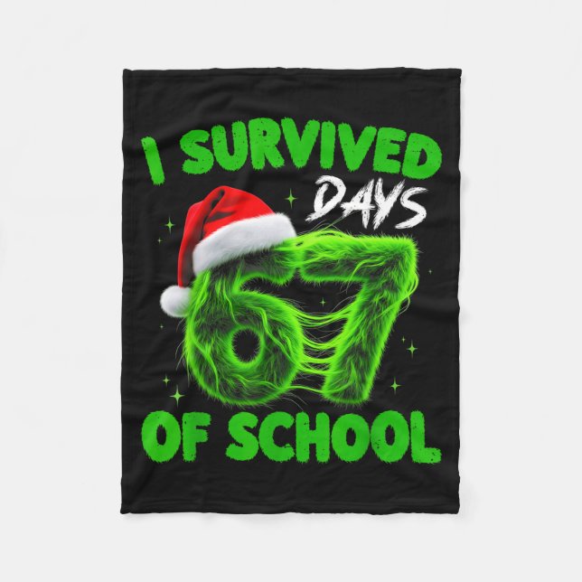 Funny I Survived 67 Days Of School Christmas Kids  Fleecedecke (Vorderseite)