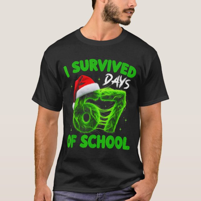 Funny I Survived 67 Days Of School Christmas Kids  T-Shirt (Vorderseite)