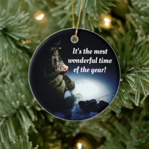 Funny Ice Fishing Holiday Keramik Ornament