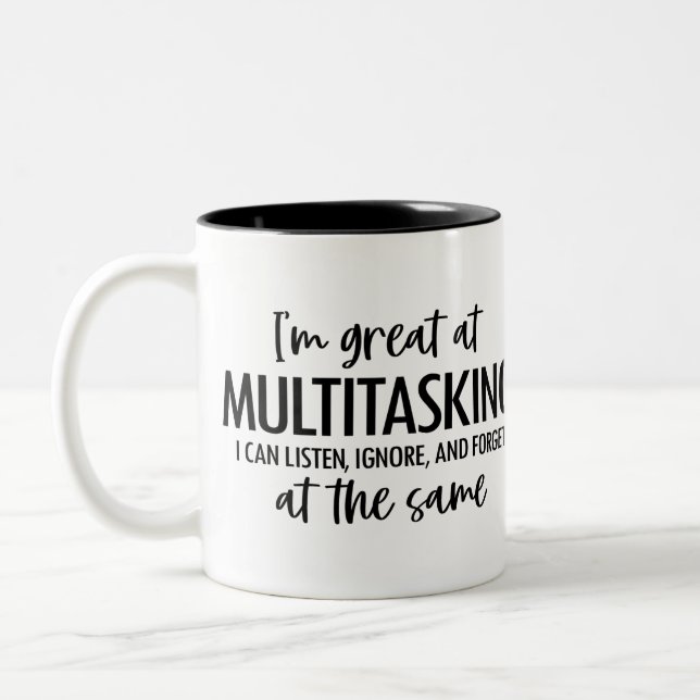 FUNNY - ICH BIN GROSSARTIG IM MULTITASKING ZWEIFARBIGE TASSE (Links)