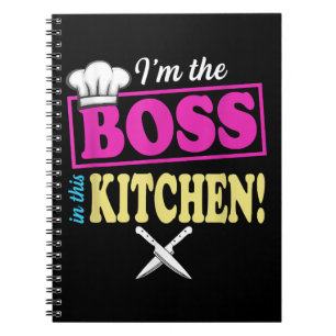 Funny im the Boss in dieser Küche T - Shirt Kochen Notizblock