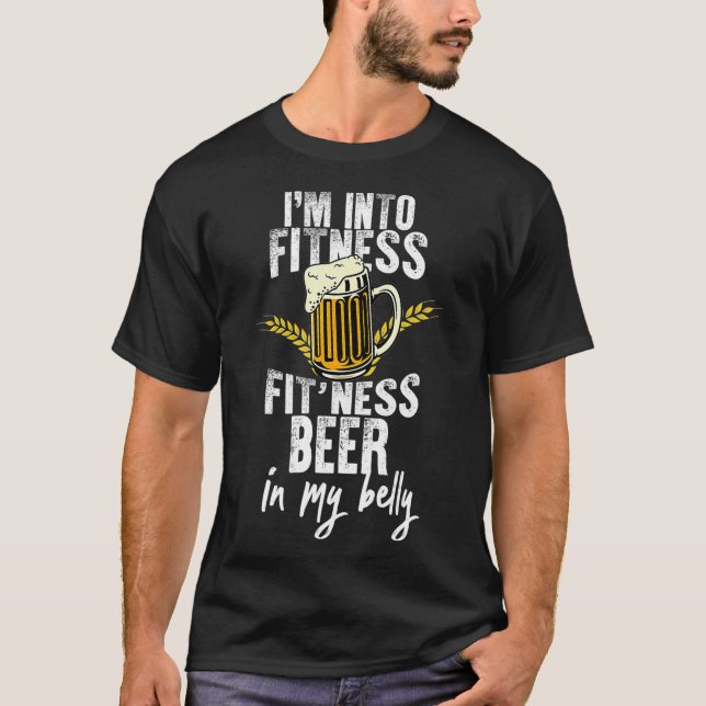 Funny in Fitness Fitness Bier in meinem Bauch T-Shirt (Vorderseite)