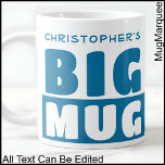 Funny Individuelle Name Text Two Tone Blue Big Tas Jumbo-Tasse<br><div class="desc">Diese kühne Zwei-Töne-Tasse behalte Dinge,  die einfach,  aber effektiv mit vollständig editierbar sind. Die Kontrastfarbe verleiht diesem Pop einen stilvollen Touch und macht ihn zu einem idealen Geschenk oder einer Tasse mit Persönlichkeit. Der gesamte Text ist vollständig anpassbar.</div>