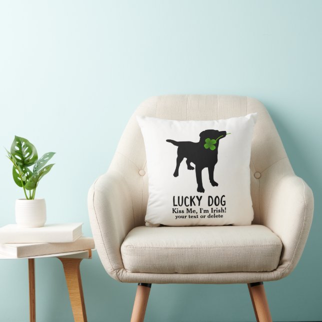 Funny Irish St. Patrick's Day Black Lab Lucky Dog Kissen (Stuhl )