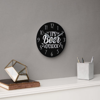 Funny It's Beer O'Clock Runde Wanduhr