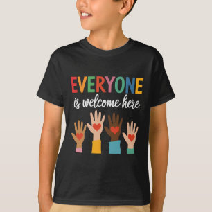 Funny Jeder ist hier Idaho Lehrer willkommen T-Shirt
