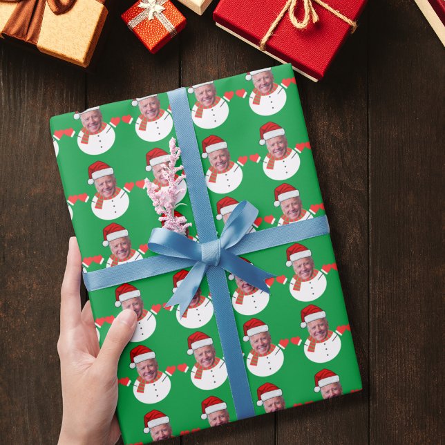 Funny Joe Biden Snowman Custom Face Foto Xmas Geschenkpapier (Von Creator hochgeladen)