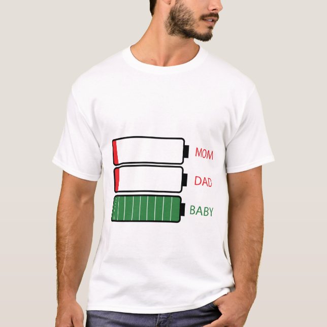 Funny Junge Mutter Vater Eltern Geschenk Baby auf  T-Shirt (Vorderseite)