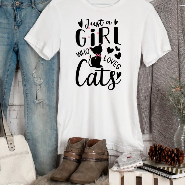 Funny Just a Girl, die Lieben Katzen T - Shirt (Von Creator hochgeladen)
