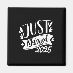 Funny Just Married 2025 Niedlich Bride and Groom M Magnet