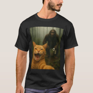 Funny Katze überrascht glücklich Selfie mit Bigfoo T-Shirt