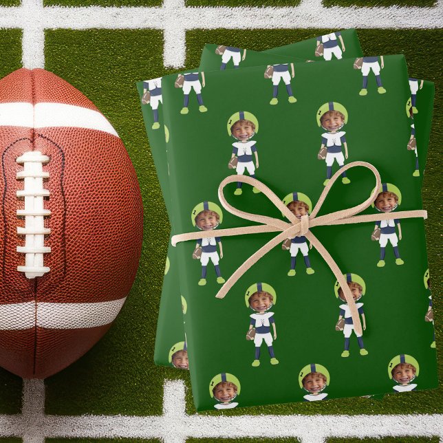 Funny Kids Photo Football Player Green Customized Geschenkpapier Set (Von Creator hochgeladen)