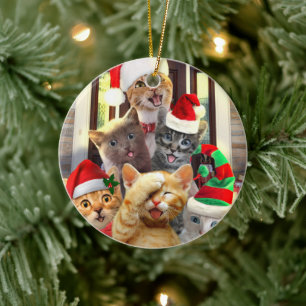 Funny kittens in Christmas Day Keramik Ornament