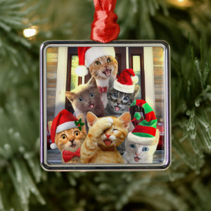 Funny kittens in Christmas Day Ornament Aus Metall