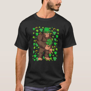 Funny Leprechaun Bigfoot Kleeblatt St. Patrick's D T-Shirt