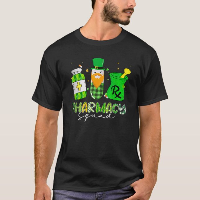 Funny Leprechaun Pharmacy Squad Pharmaceuticals St T-Shirt (Vorderseite)