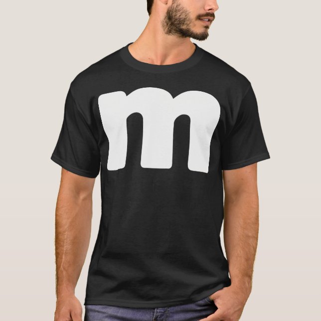 Funny Letter M Groups Halloween Team Easy Lazy T-Shirt (Vorderseite)